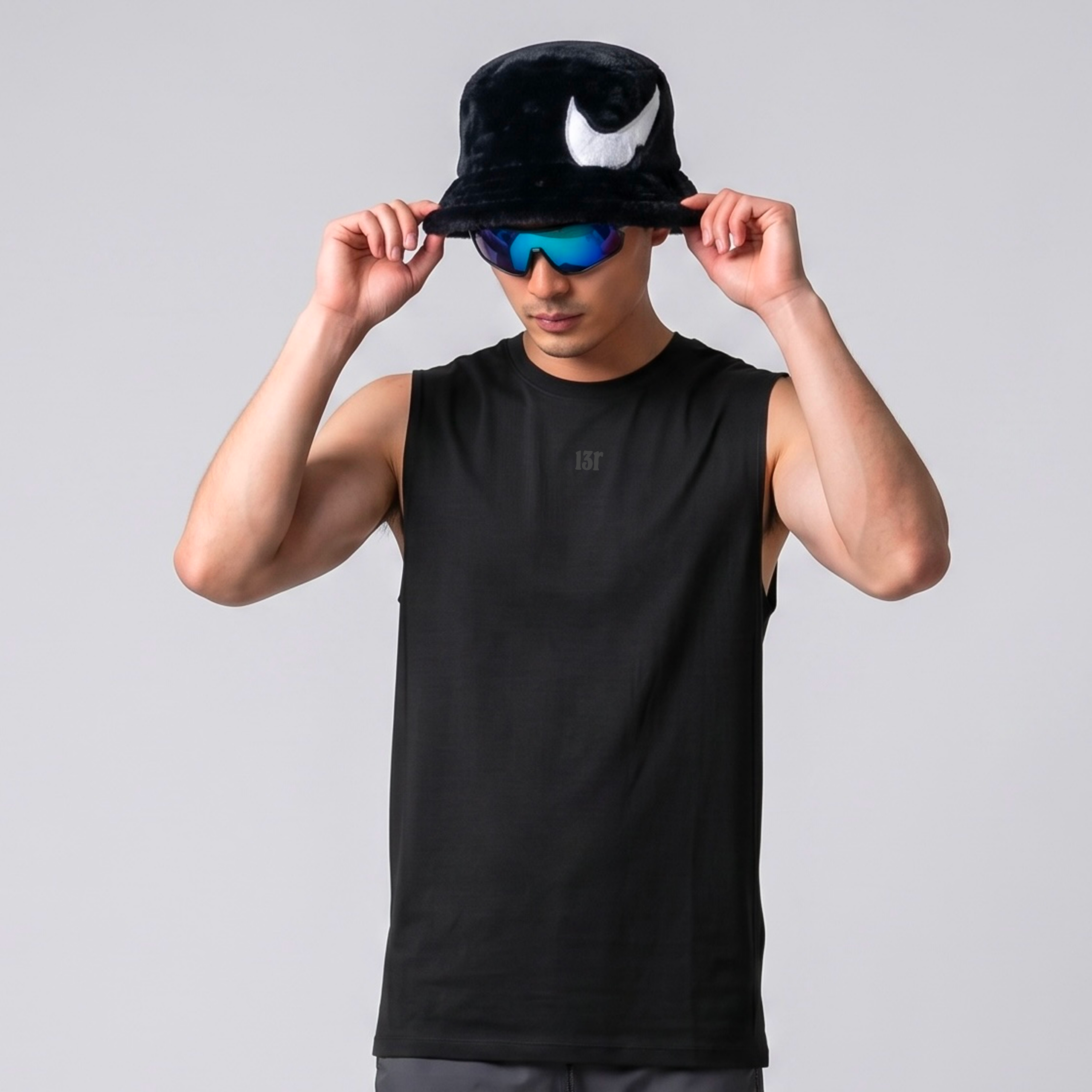 13r_triko_fekete_webshop